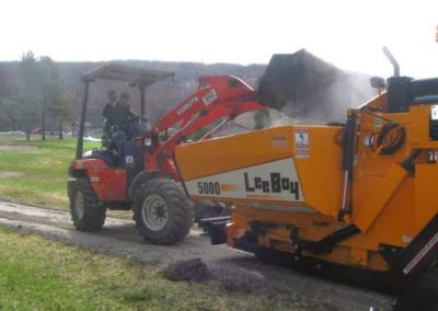 Entreprise de pavage, excavation et terrassement à Montréal, Laval, Longueuil, Boucherville, Beloeil, Brossard, Mirabel, Outremont, Westmount, Saint-Eustache, Rive-Sud et sur la Rive-Nord de Montréal / Entrepeneur Asphalte Montréal